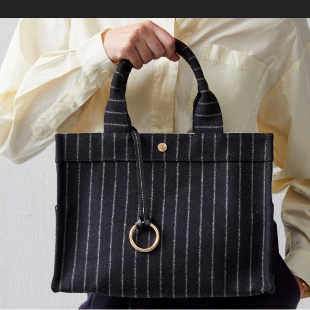 New Rue de Verneuil Uptown Tote in Suits M